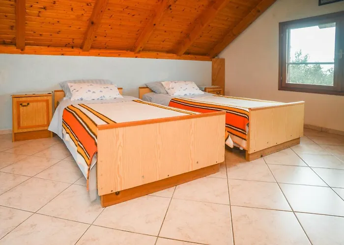 House Zelanto Mali Ferienhaus